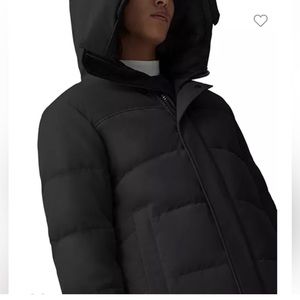 Canada Goose
Men's MacMillan Down Parka SIZE XL -NWOT